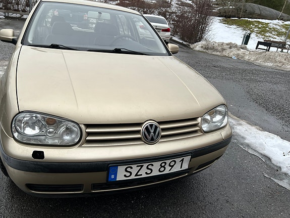 Volkswagen Golf IV 5 of 9