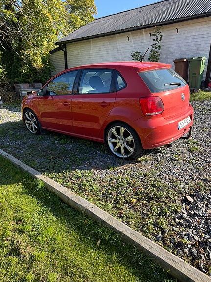 Volkswagen Polo 3 of 5