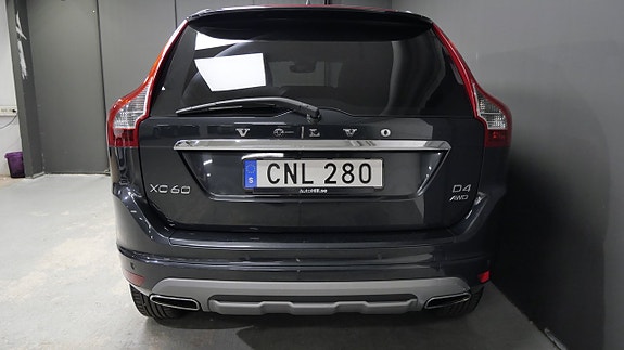 Volvo XC60 7 of 17
