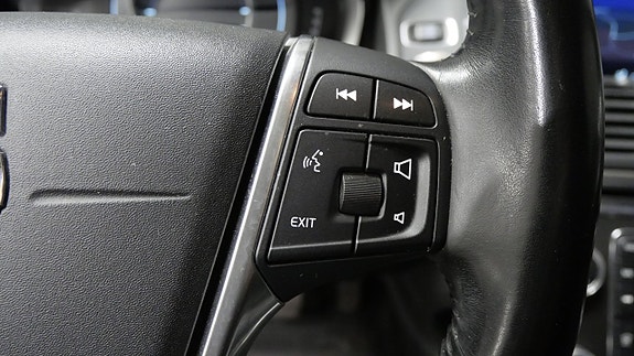Volvo XC60 15 of 17