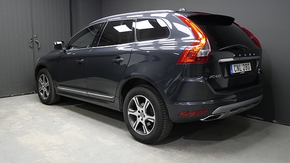 Volvo XC60 6 of 17