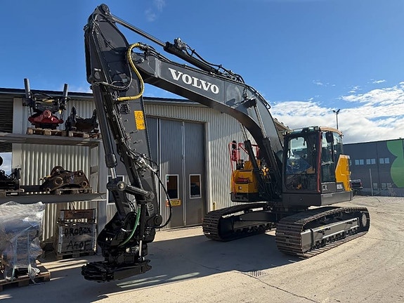 Volvo ECR 235 E