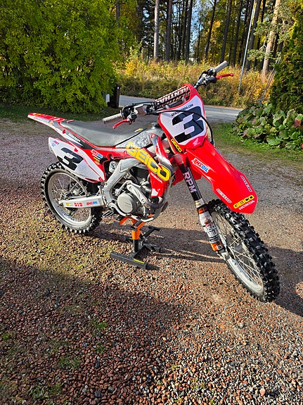 Honda CRF 450R 3 of 5