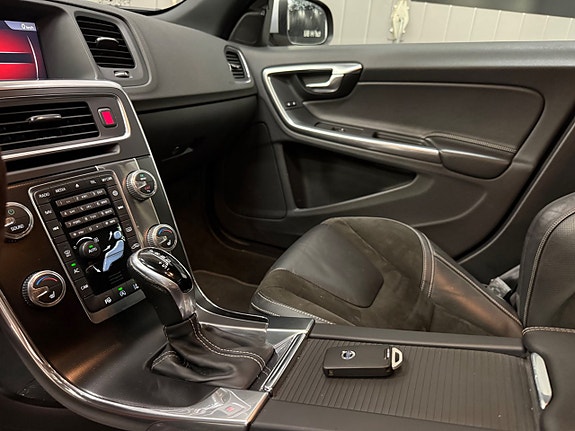 Volvo V60 26 of 30