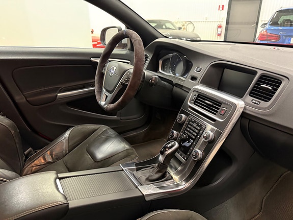 Volvo V60 21 of 30