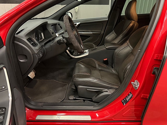 Volvo V60 19 of 30