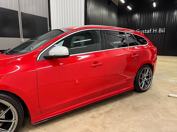Volvo V60 9 of 30