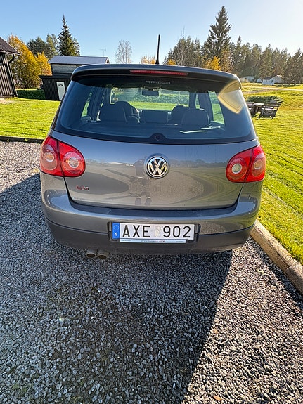 Volkswagen Golf V 3 of 5