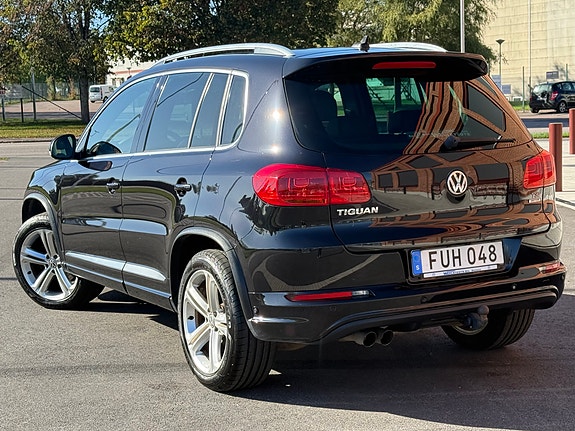Volkswagen Tiguan 4 of 6