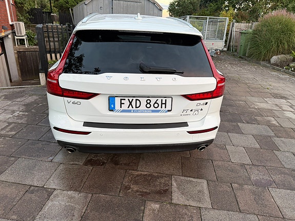 Volvo V60 3 of 11