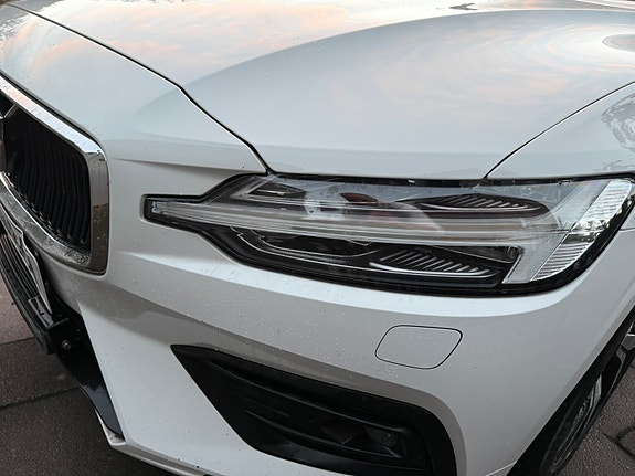 Volvo V60 10 of 11