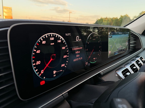Mercedes-Benz GLE350 de 13 of 21