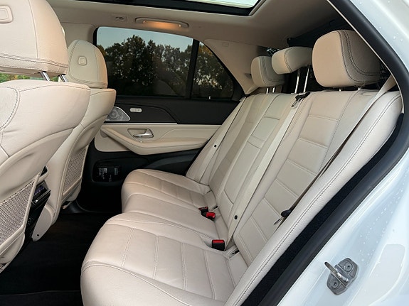Mercedes-Benz GLE350 de 8 of 21