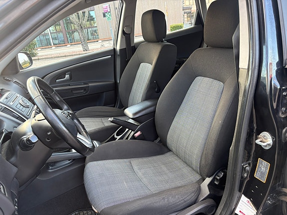 Kia Ceed 4 of 6