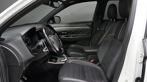 Mitsubishi Outlander 8 of 26