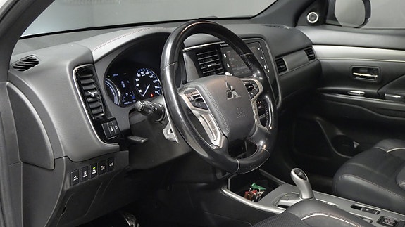 Mitsubishi Outlander 11 of 26