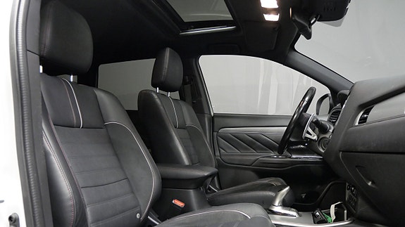 Mitsubishi Outlander 13 of 26