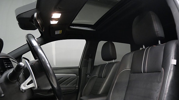 Mitsubishi Outlander 16 of 26