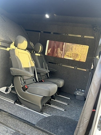 Volkswagen Crafter 35 4 of 8