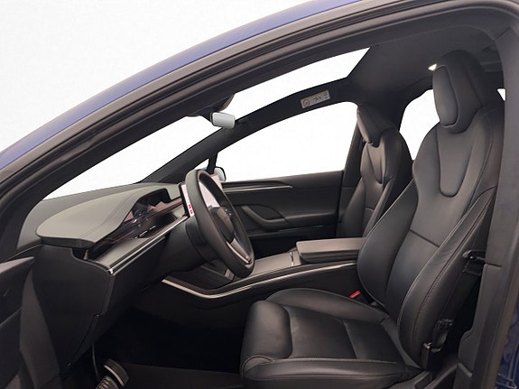 Tesla Model X 13 of 30
