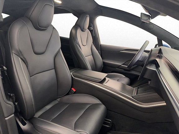 Tesla Model X 30 of 30