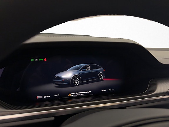 Tesla Model X 16 of 30