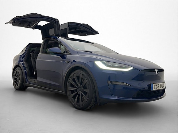 Tesla Model X 10 of 30