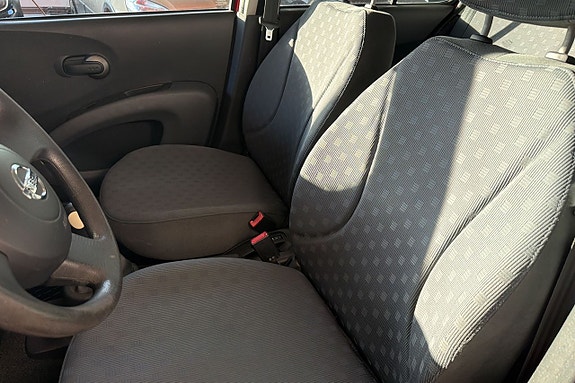 Nissan Micra 11 of 12