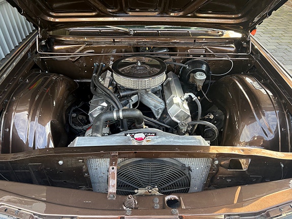 Chrysler 300 3 of 7