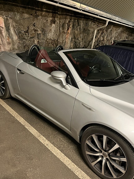 Alfa Romeo Spider 5 of 17