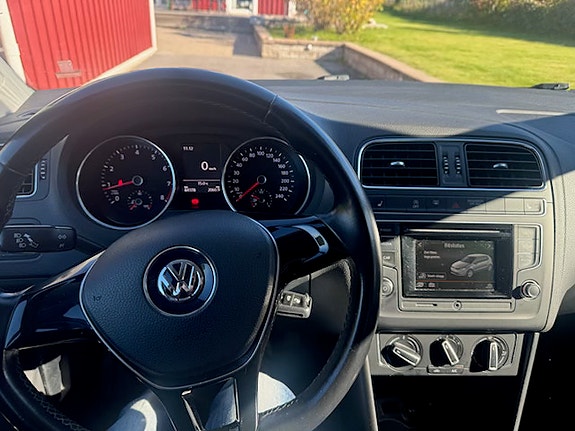 Volkswagen Polo 2 of 7
