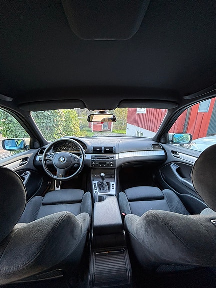 BMW 320i 8 of 11