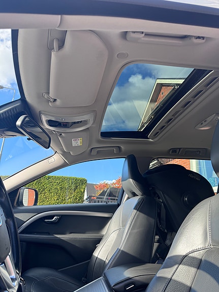 Volvo XC70 11 of 18