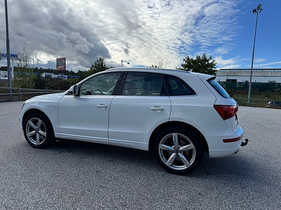 Audi Q5 2 of 6