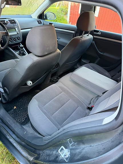 Volkswagen Golf V 4 of 7