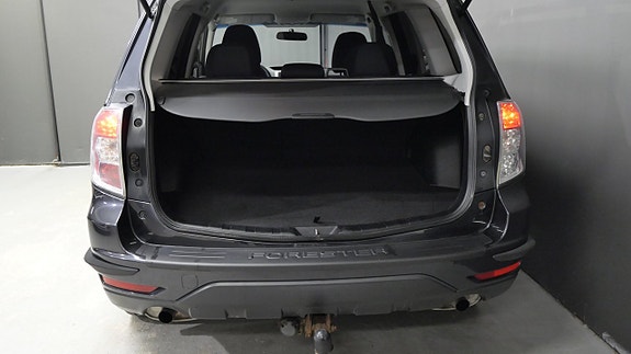 Subaru Forester 8 of 15