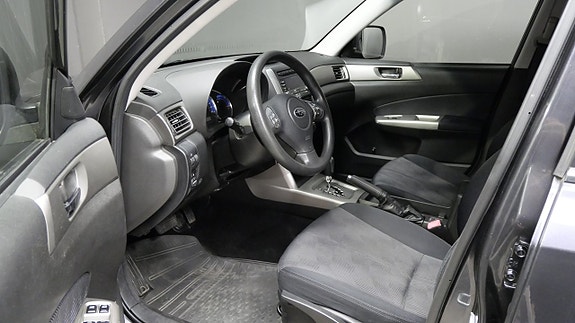 Subaru Forester 12 of 15