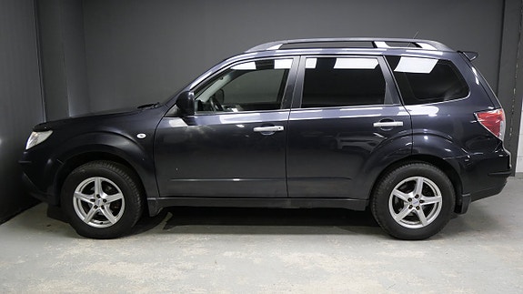 Subaru Forester 5 of 15