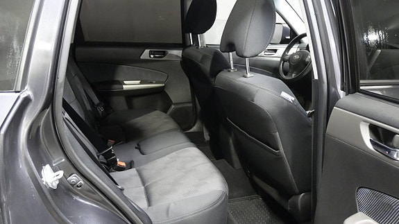 Subaru Forester 11 of 15