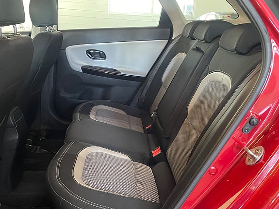 Kia Ceed 9 of 22
