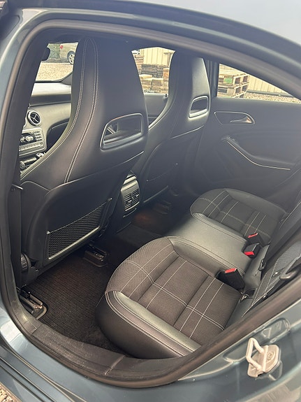 Mercedes-Benz A180 9 of 10