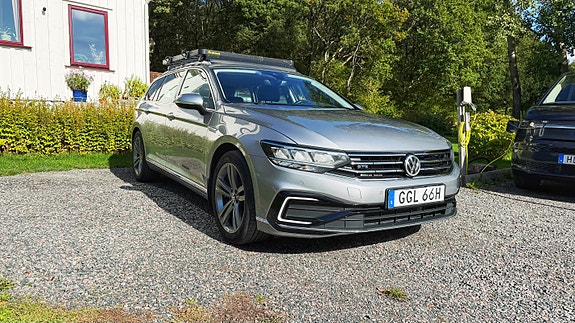 Volkswagen Passat 3 of 14