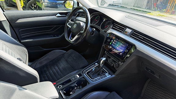 Volkswagen Passat 9 of 14