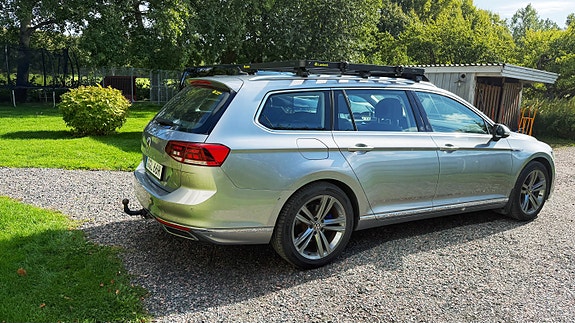 Volkswagen Passat 5 of 14