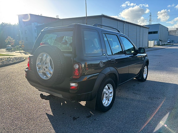 Land Rover Freelander 3 of 9