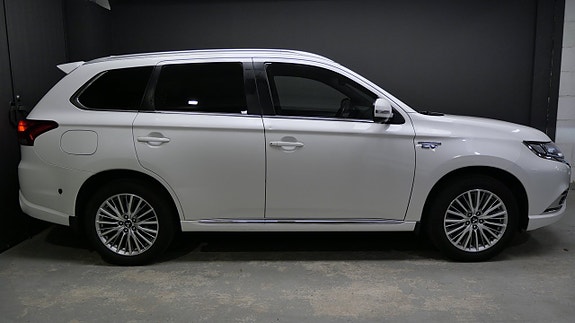 Mitsubishi Outlander 3 of 21