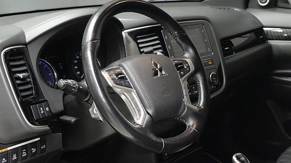 Mitsubishi Outlander 13 of 21