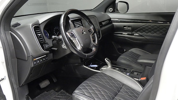 Mitsubishi Outlander 12 of 21
