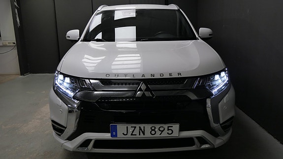 Mitsubishi Outlander 4 of 21