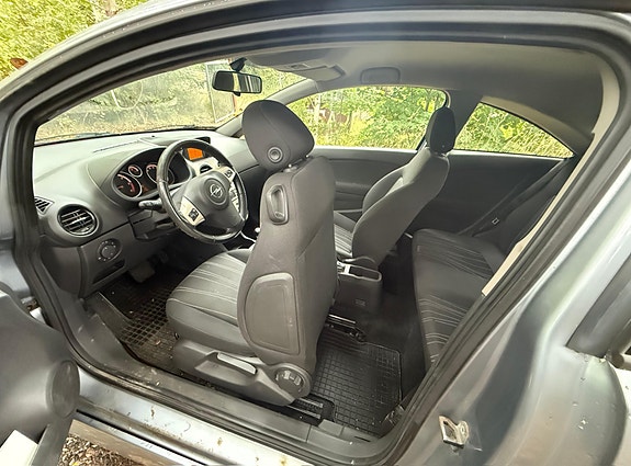 Opel Corsa 9 of 10